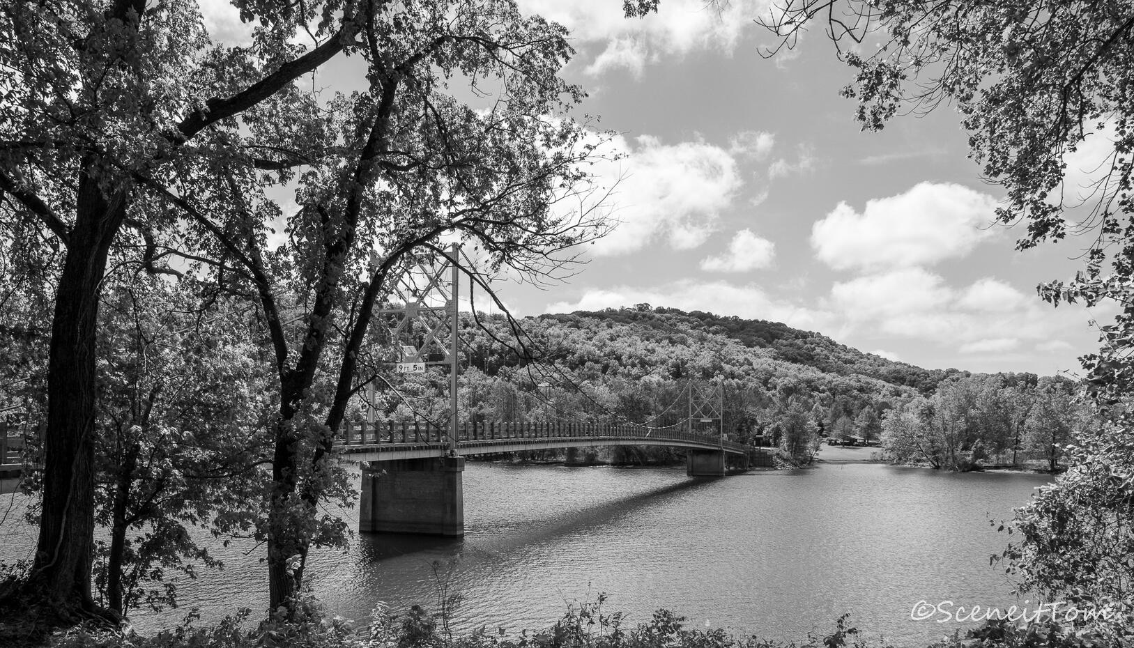 Little Golden Gate B&amp;W